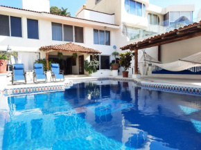 HERMOSA Y AMPLIA CASA BUGANVILLAS, Acapulco